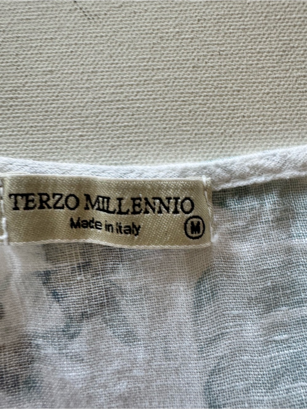 Terzo Millennio Linen Shirt Size M Green Floral Italy Button Detail Short Sleeve - Picture 9 of 13